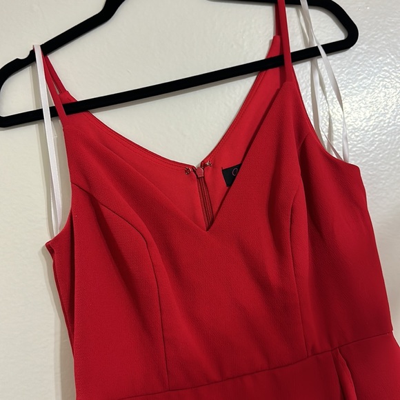 Stunning Red High/Low Aqua Dress - Size 6 - Picture 2 of 7